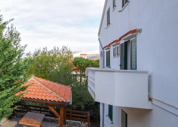 Rose Wind By Pag Tours アパート