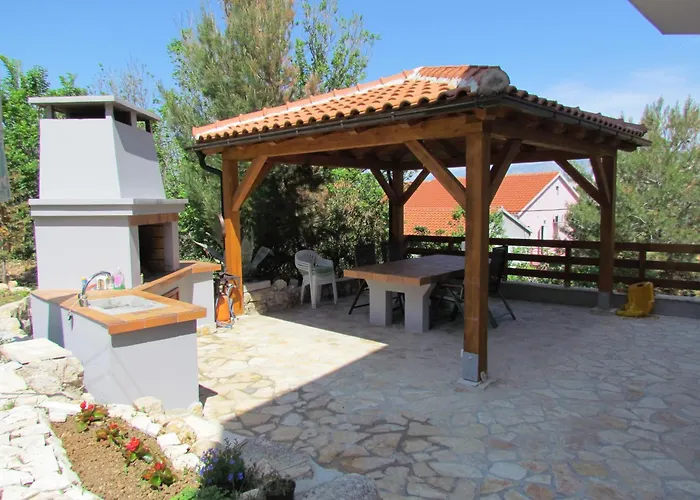 Rose Wind By Pag Tours パグ