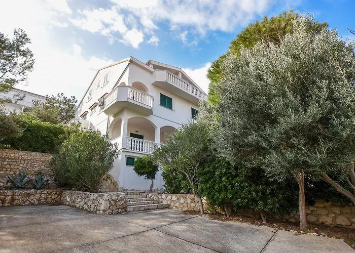 Rose Wind By Pag Tours アパート