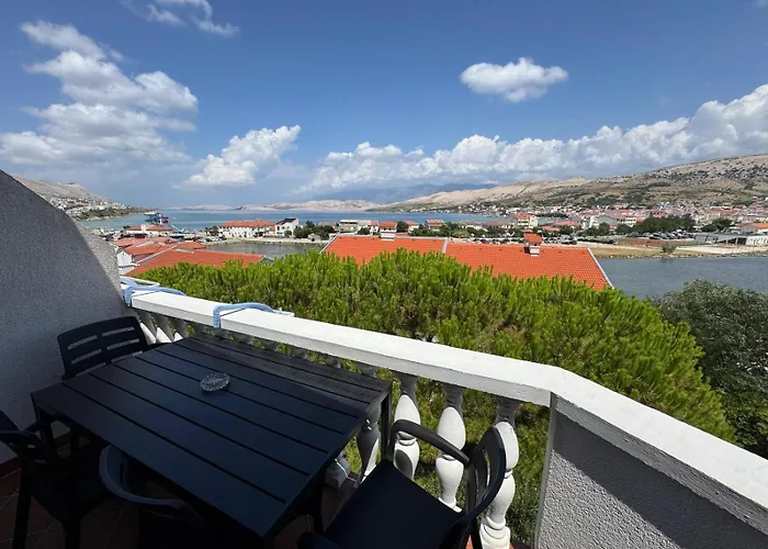 アパート Rose Wind By Pag Tours *