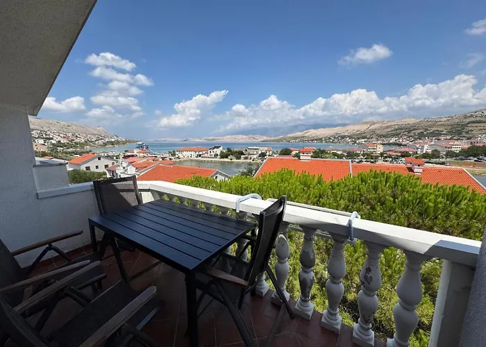 アパート Rose Wind By Pag Tours *