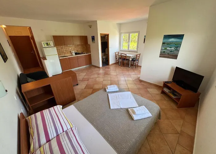 Rose Wind By Pag Tours アパート パグ